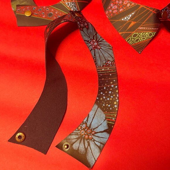 Upcycled Cactus Leather Collar – Hand-Painted, Unique Statement Accessory - Picture 11 of 14